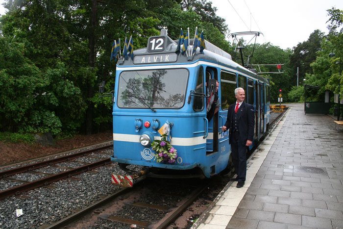 A30 310
