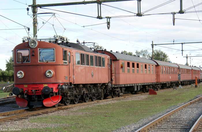 F 701